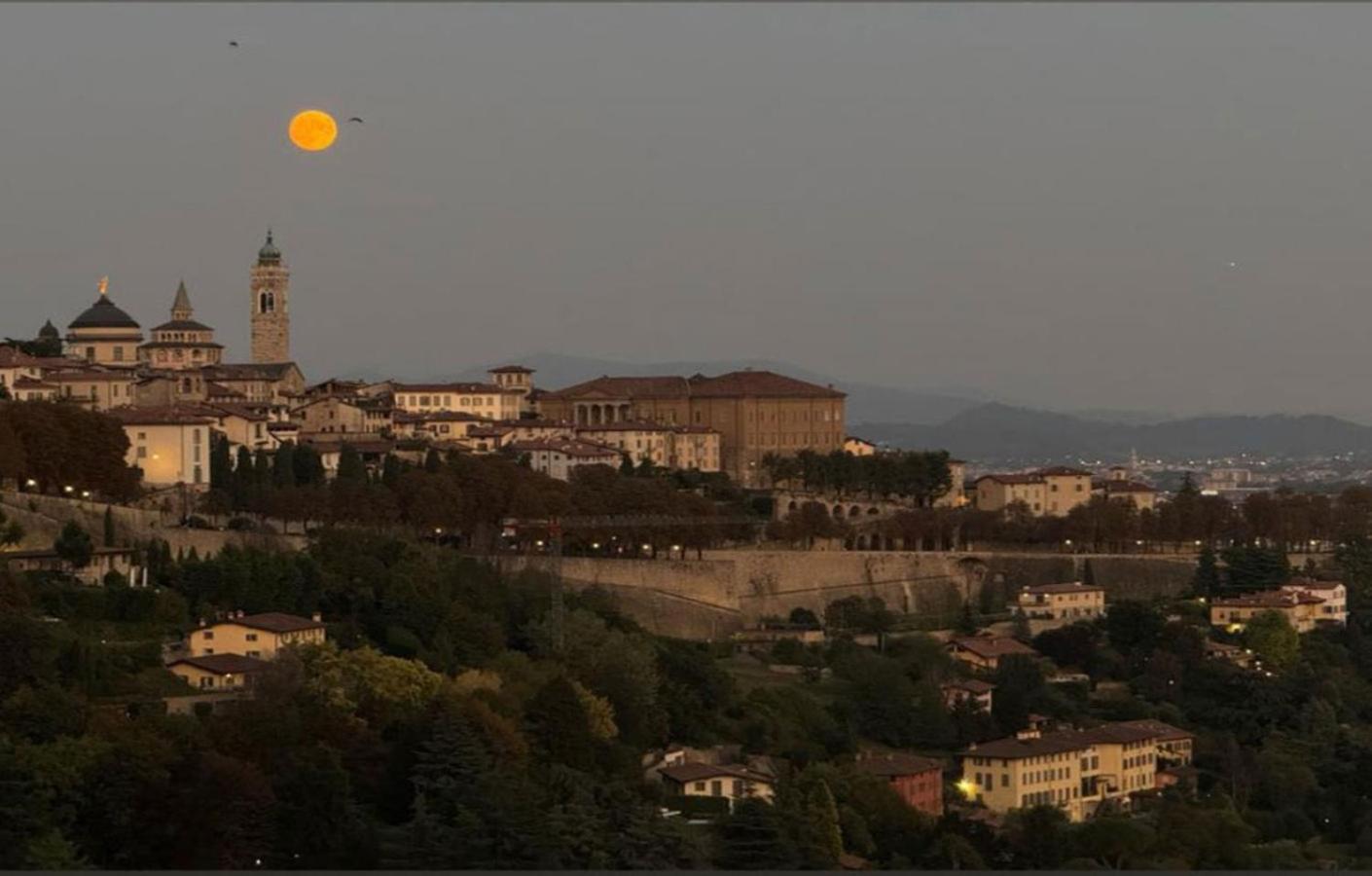 Casa Vacanze Margarita Bergamo Eksteriør billede